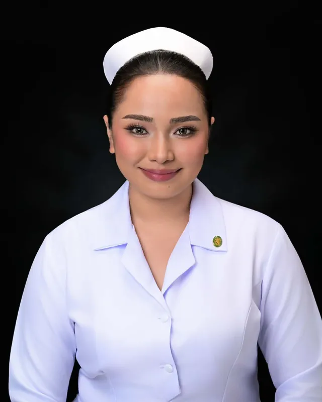 Iannah Marie Dolera, graduation portrait