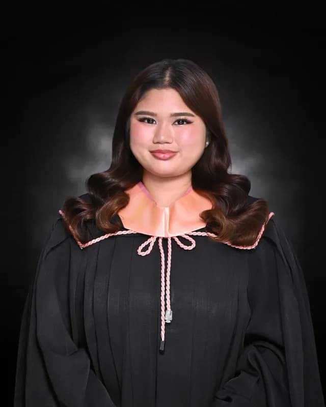 Raizelle Macaraeg, graduation portrait
